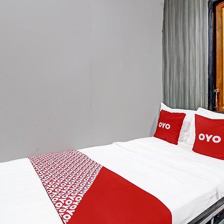 Oyo 92256 Sentosa Residence Yogyakarta Exteriör bild