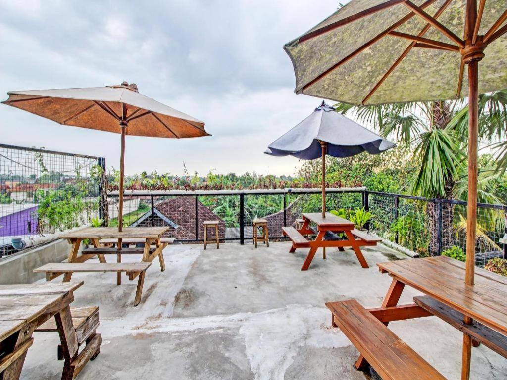 Oyo 92256 Sentosa Residence Yogyakarta Exteriör bild